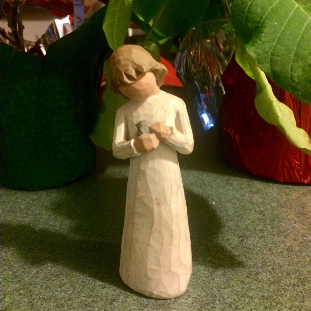 Willow Tree child/girl figurine